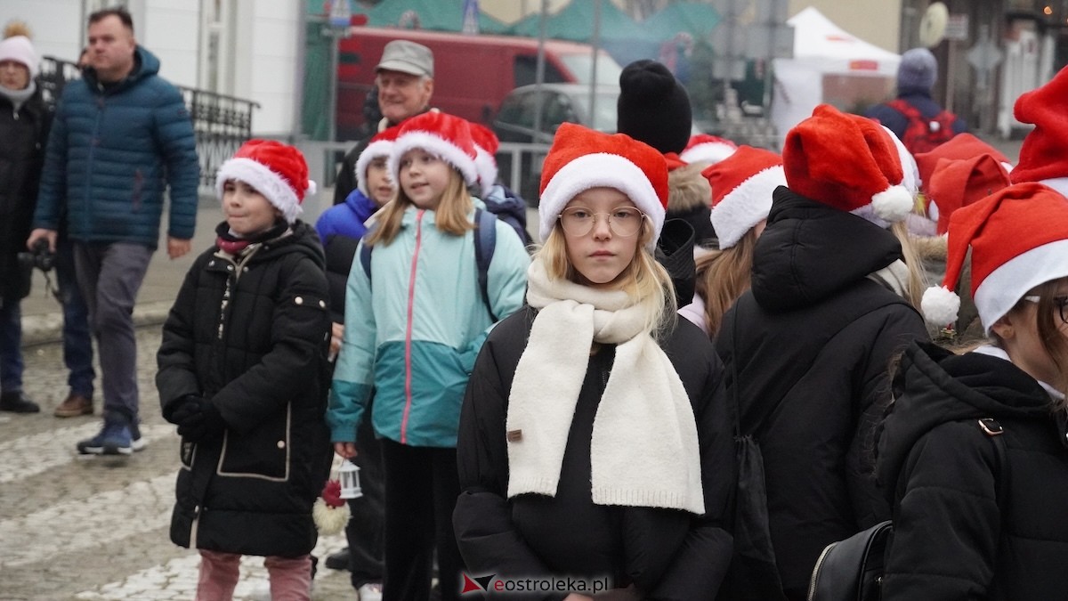 III Kurpiowski Jarmark Bożonarodzeniowy [4.12.2025] - zdjęcie #84 - eOstroleka.pl