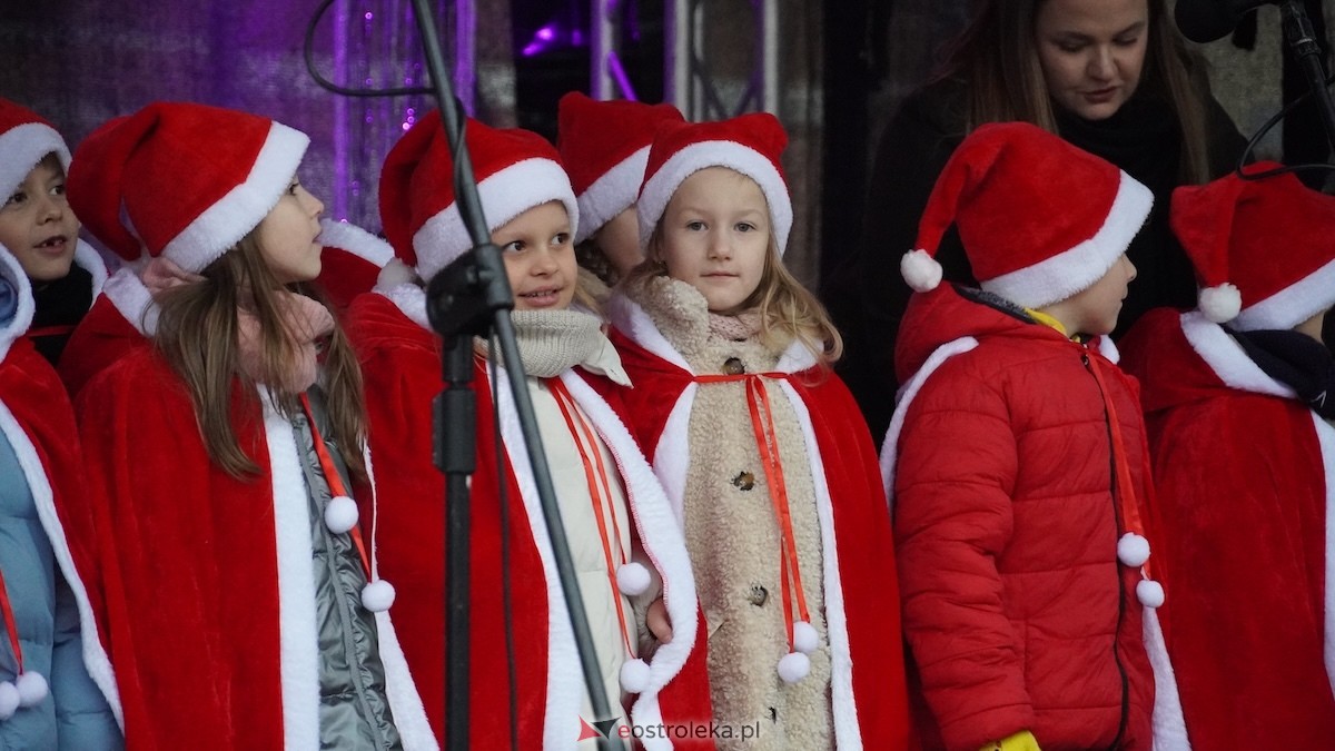 III Kurpiowski Jarmark Bożonarodzeniowy [4.12.2025] - zdjęcie #80 - eOstroleka.pl