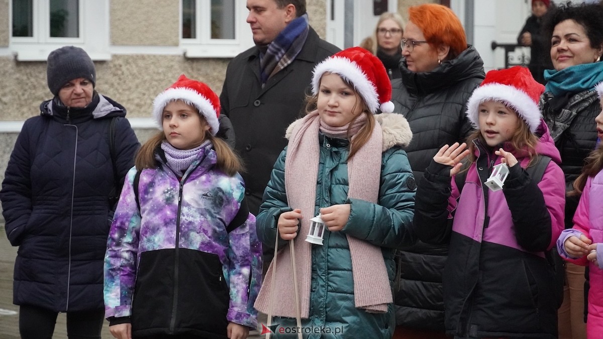 III Kurpiowski Jarmark Bożonarodzeniowy [4.12.2025] - zdjęcie #76 - eOstroleka.pl