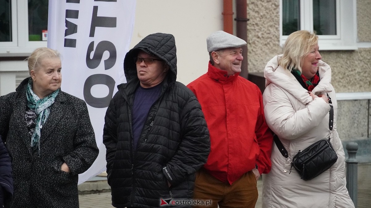 III Kurpiowski Jarmark Bożonarodzeniowy [4.12.2025] - zdjęcie #75 - eOstroleka.pl