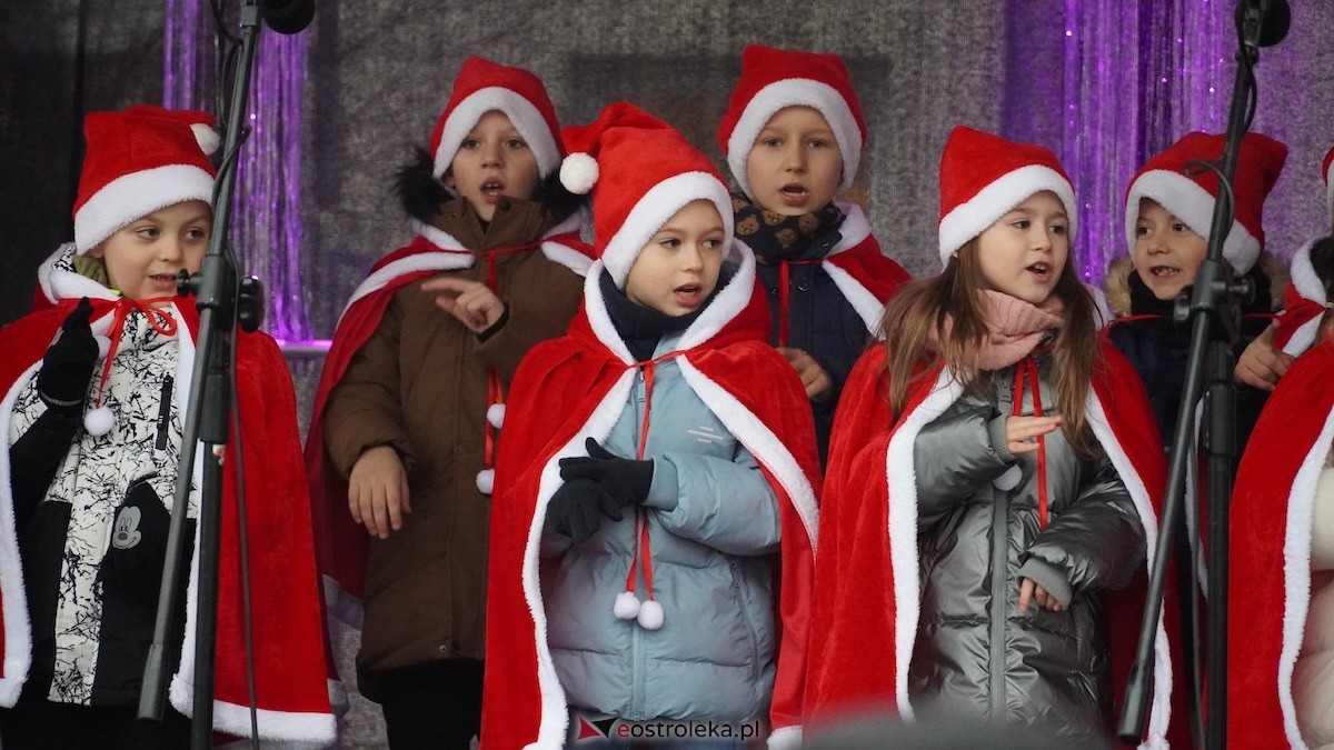 III Kurpiowski Jarmark Bożonarodzeniowy [4.12.2025] - zdjęcie #68 - eOstroleka.pl