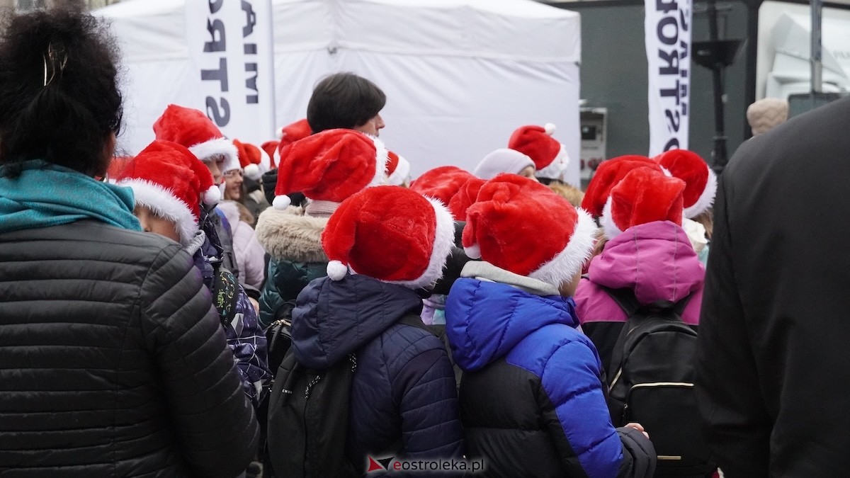 III Kurpiowski Jarmark Bożonarodzeniowy [4.12.2025] - zdjęcie #64 - eOstroleka.pl