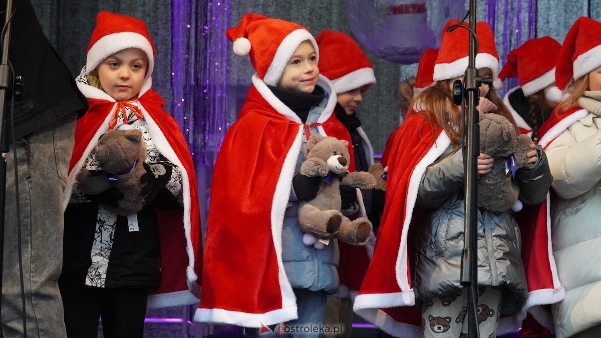 III Kurpiowski Jarmark Bożonarodzeniowy [4.12.2025] - zdjęcie #57 - eOstroleka.pl