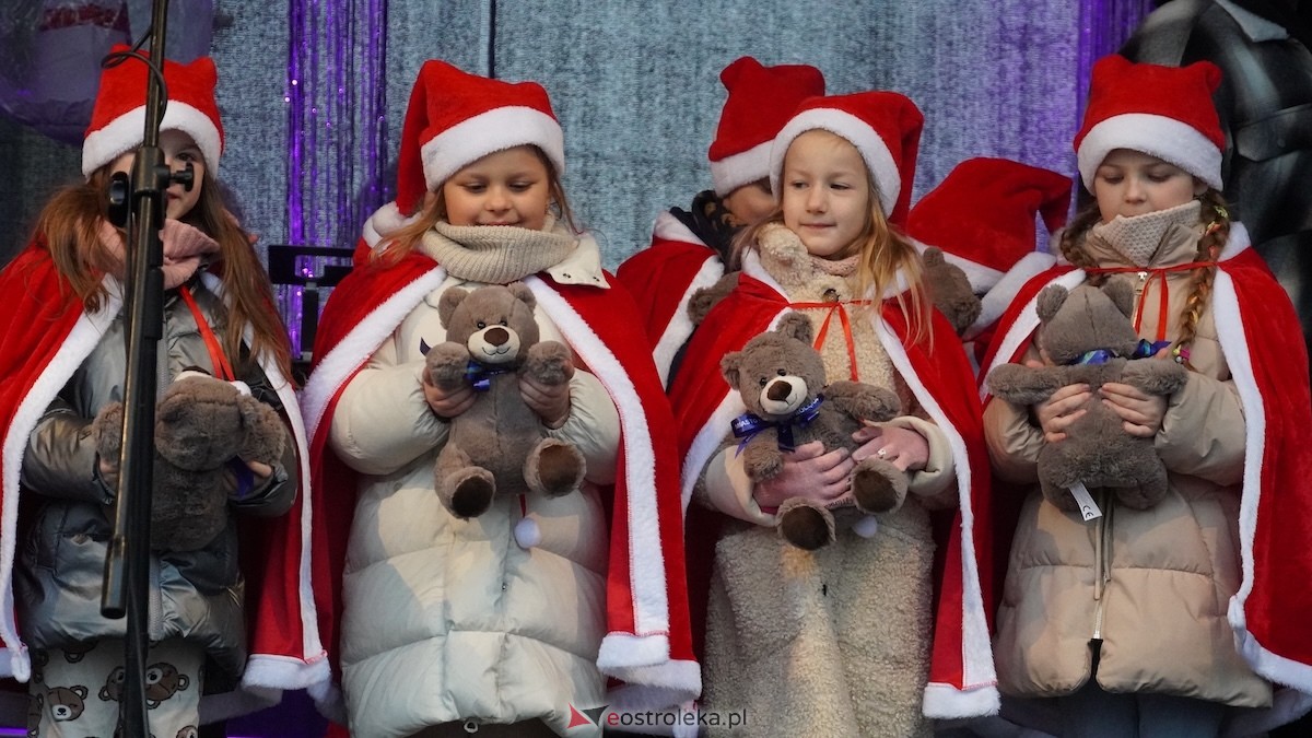 III Kurpiowski Jarmark Bożonarodzeniowy [4.12.2025] - zdjęcie #55 - eOstroleka.pl