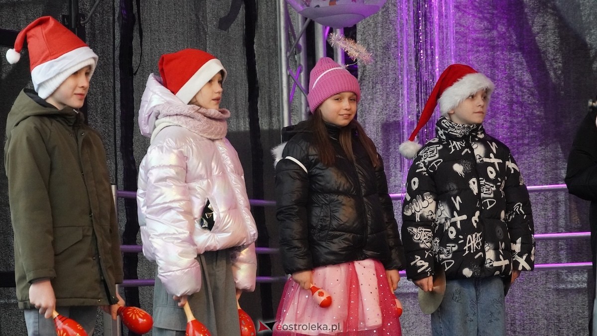III Kurpiowski Jarmark Bożonarodzeniowy [4.12.2025] - zdjęcie #49 - eOstroleka.pl