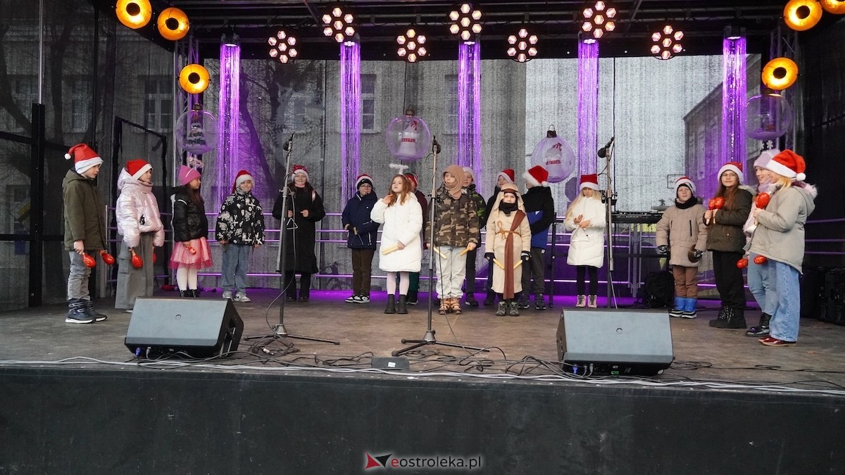 III Kurpiowski Jarmark Bożonarodzeniowy [4.12.2025] - zdjęcie #46 - eOstroleka.pl
