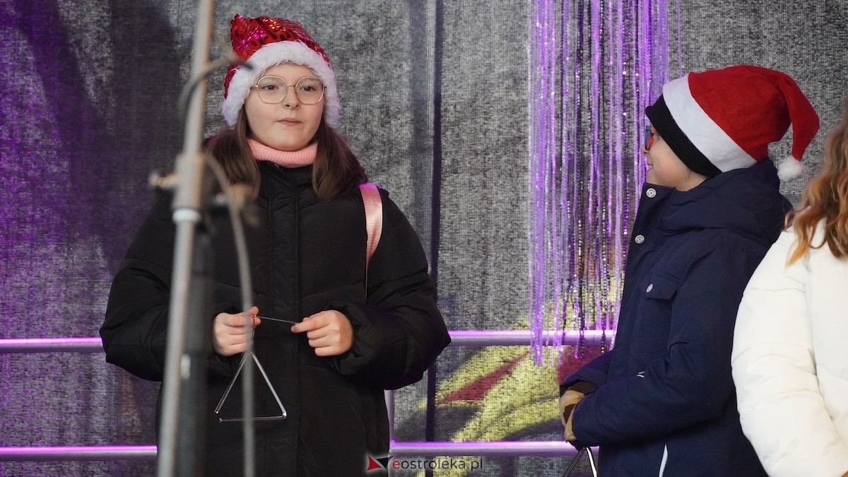III Kurpiowski Jarmark Bożonarodzeniowy [4.12.2025] - zdjęcie #45 - eOstroleka.pl