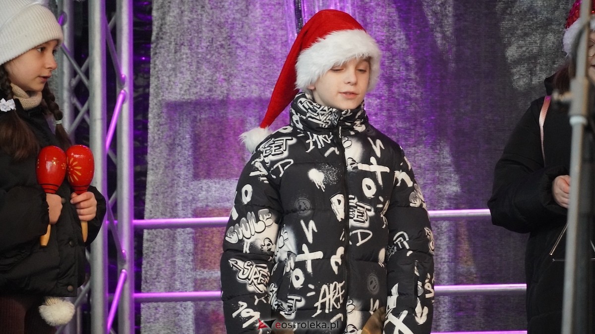 III Kurpiowski Jarmark Bożonarodzeniowy [4.12.2025] - zdjęcie #42 - eOstroleka.pl