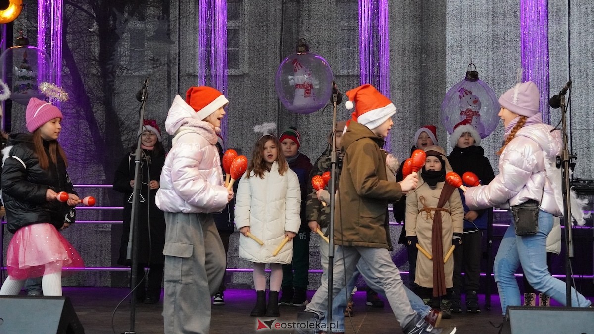 III Kurpiowski Jarmark Bożonarodzeniowy [4.12.2025] - zdjęcie #41 - eOstroleka.pl