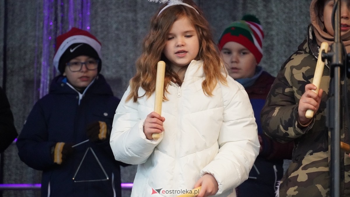 III Kurpiowski Jarmark Bożonarodzeniowy [4.12.2025] - zdjęcie #39 - eOstroleka.pl