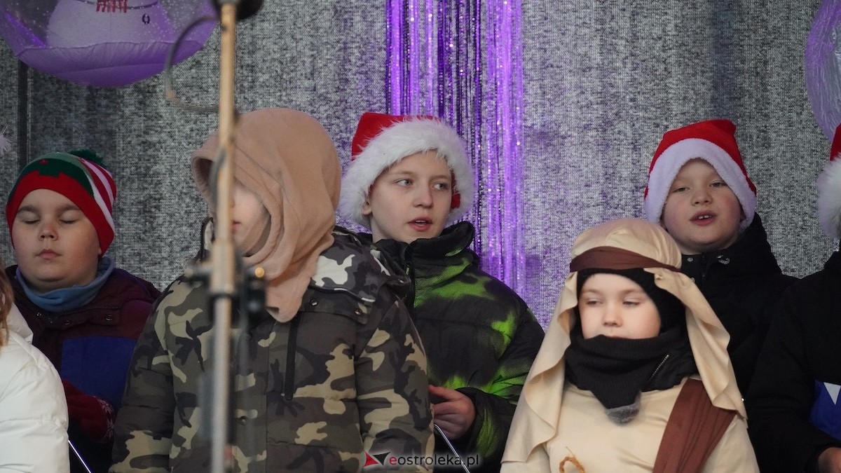 III Kurpiowski Jarmark Bożonarodzeniowy [4.12.2025] - zdjęcie #35 - eOstroleka.pl