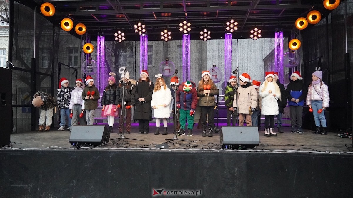 III Kurpiowski Jarmark Bożonarodzeniowy [4.12.2025] - zdjęcie #34 - eOstroleka.pl