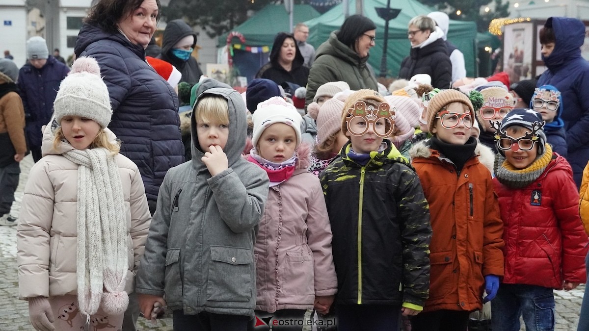III Kurpiowski Jarmark Bożonarodzeniowy [4.12.2025] - zdjęcie #30 - eOstroleka.pl