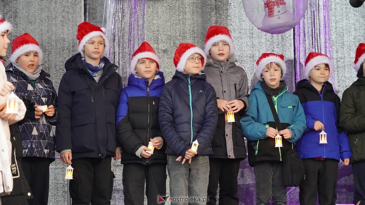 III Kurpiowski Jarmark Bożonarodzeniowy [4.12.2025] - zdjęcie #22 - eOstroleka.pl