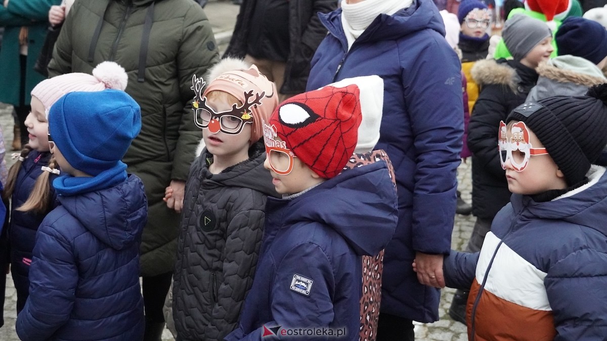 III Kurpiowski Jarmark Bożonarodzeniowy [4.12.2025] - zdjęcie #16 - eOstroleka.pl
