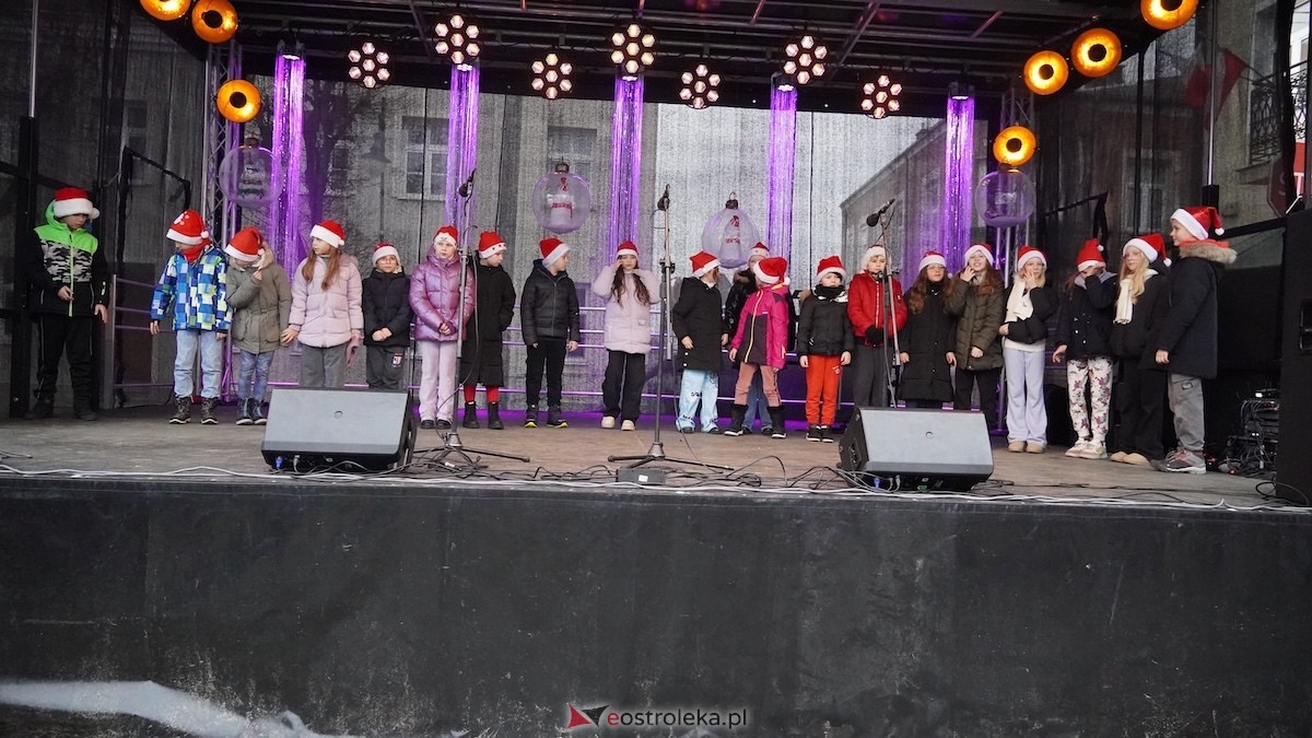 III Kurpiowski Jarmark Bożonarodzeniowy [4.12.2025] - zdjęcie #10 - eOstroleka.pl