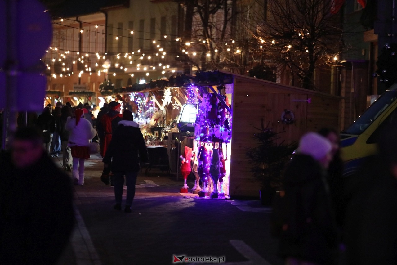 Jarmark Bożonarodzeniowy w Ostrołęce [4.12.2025] - zdjęcie #79 - eOstroleka.pl