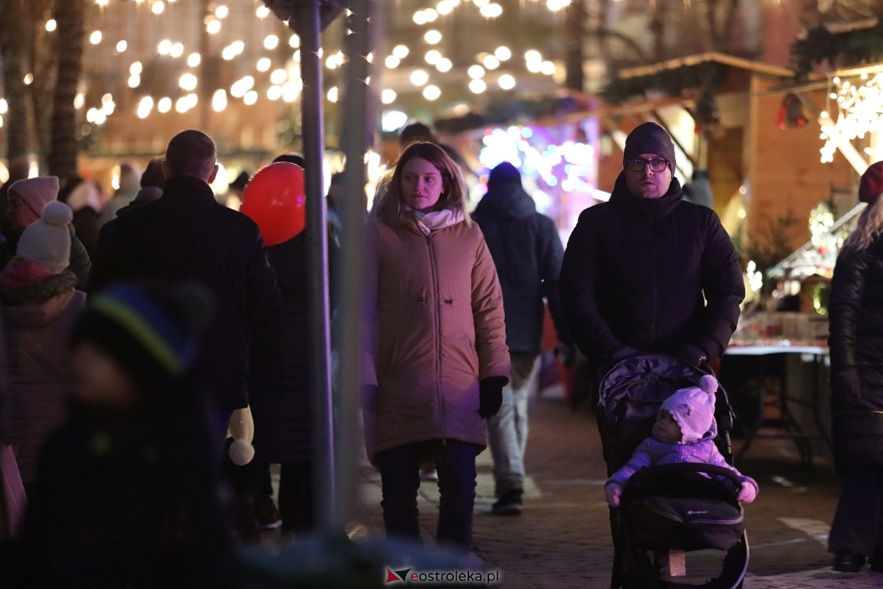 Jarmark Bożonarodzeniowy w Ostrołęce [4.12.2025] - zdjęcie #78 - eOstroleka.pl