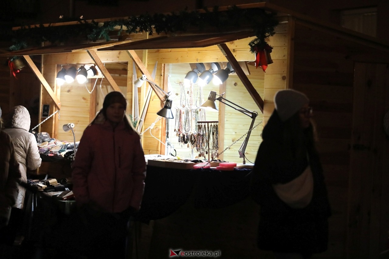 Jarmark Bożonarodzeniowy w Ostrołęce [4.12.2025] - zdjęcie #68 - eOstroleka.pl