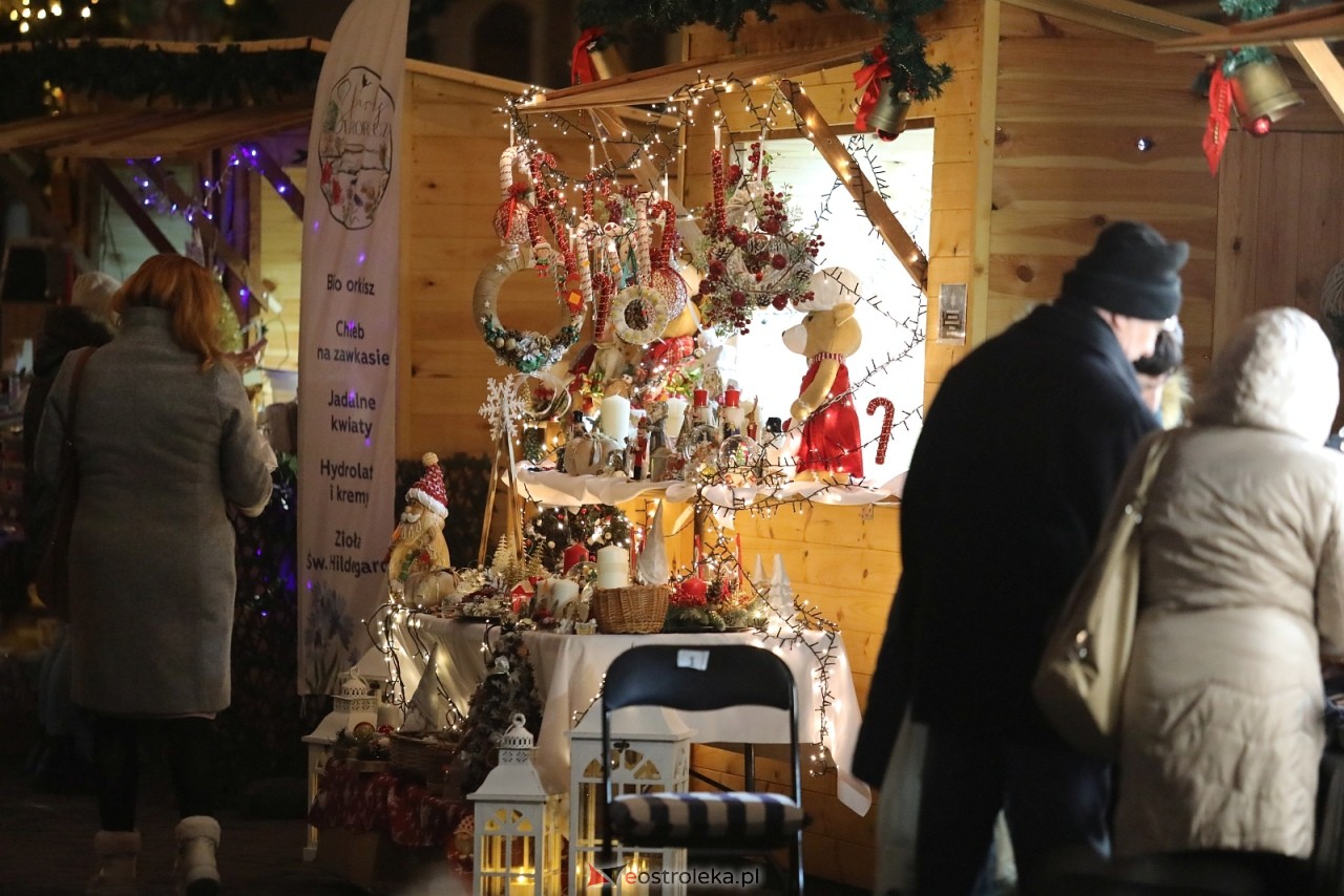 Jarmark Bożonarodzeniowy w Ostrołęce [4.12.2025] - zdjęcie #67 - eOstroleka.pl