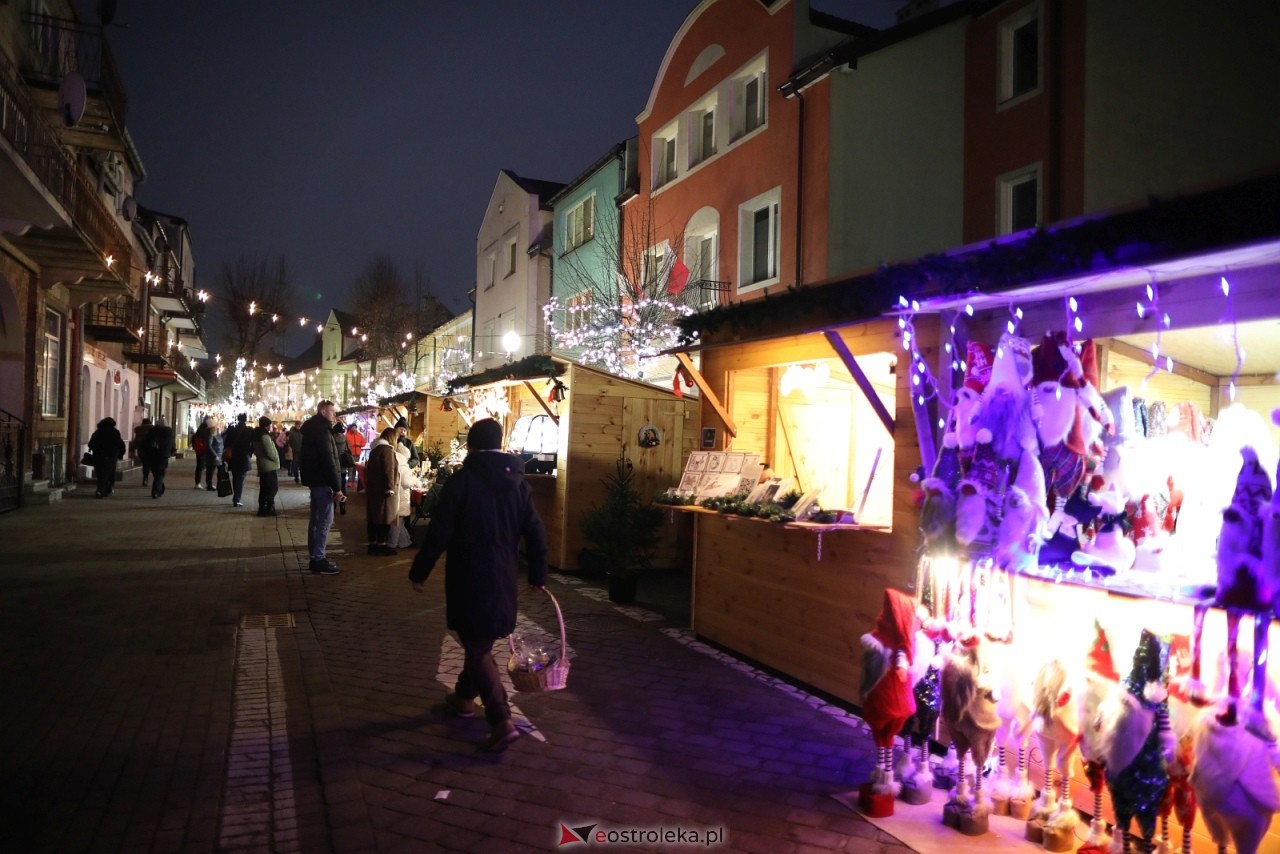 Jarmark Bożonarodzeniowy w Ostrołęce [4.12.2025] - zdjęcie #56 - eOstroleka.pl