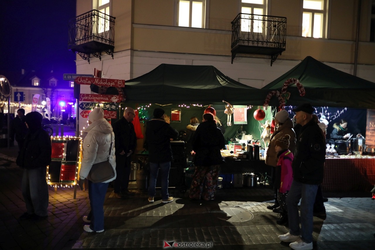 Jarmark Bożonarodzeniowy w Ostrołęce [4.12.2025] - zdjęcie #48 - eOstroleka.pl