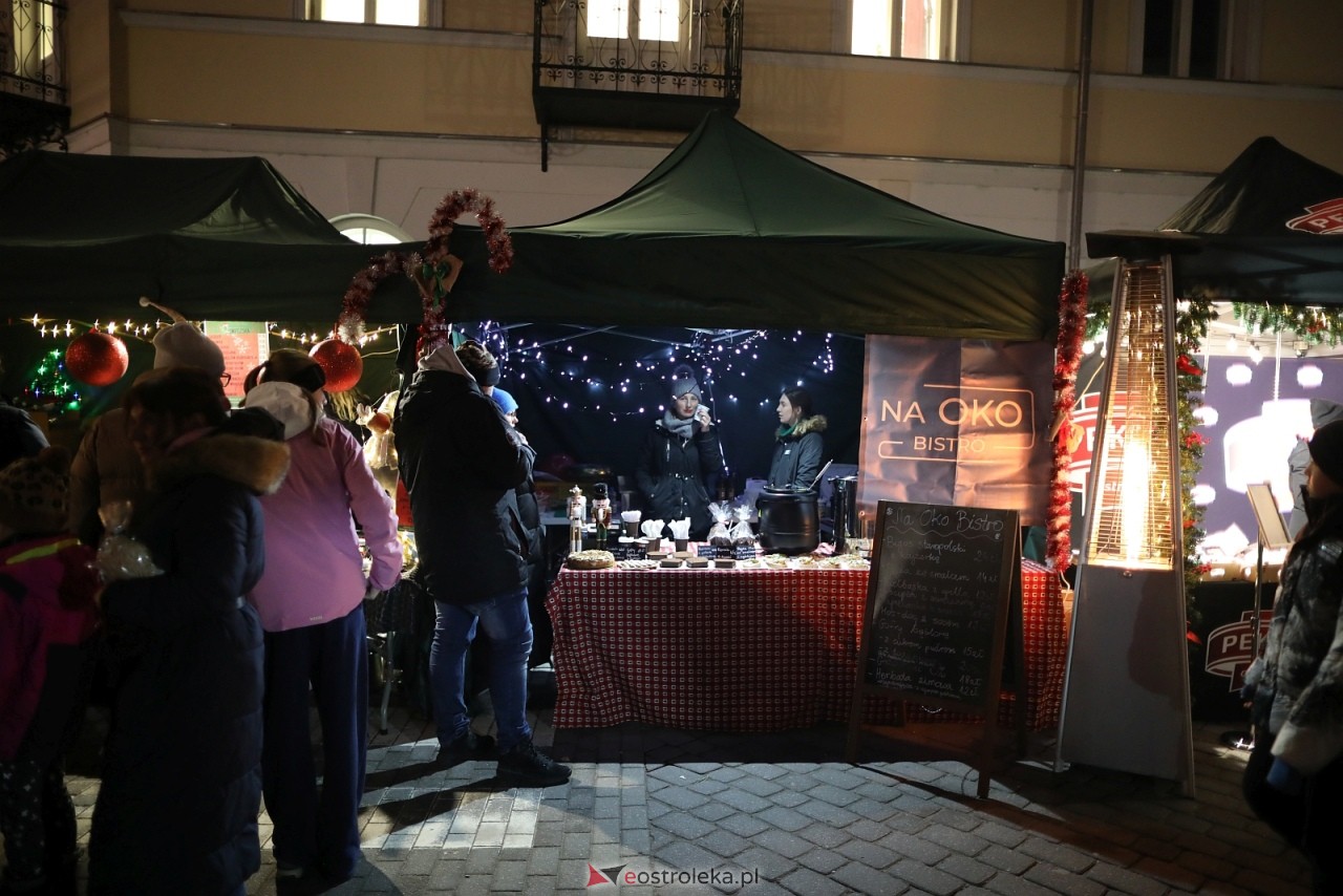 Jarmark Bożonarodzeniowy w Ostrołęce [4.12.2025] - zdjęcie #47 - eOstroleka.pl