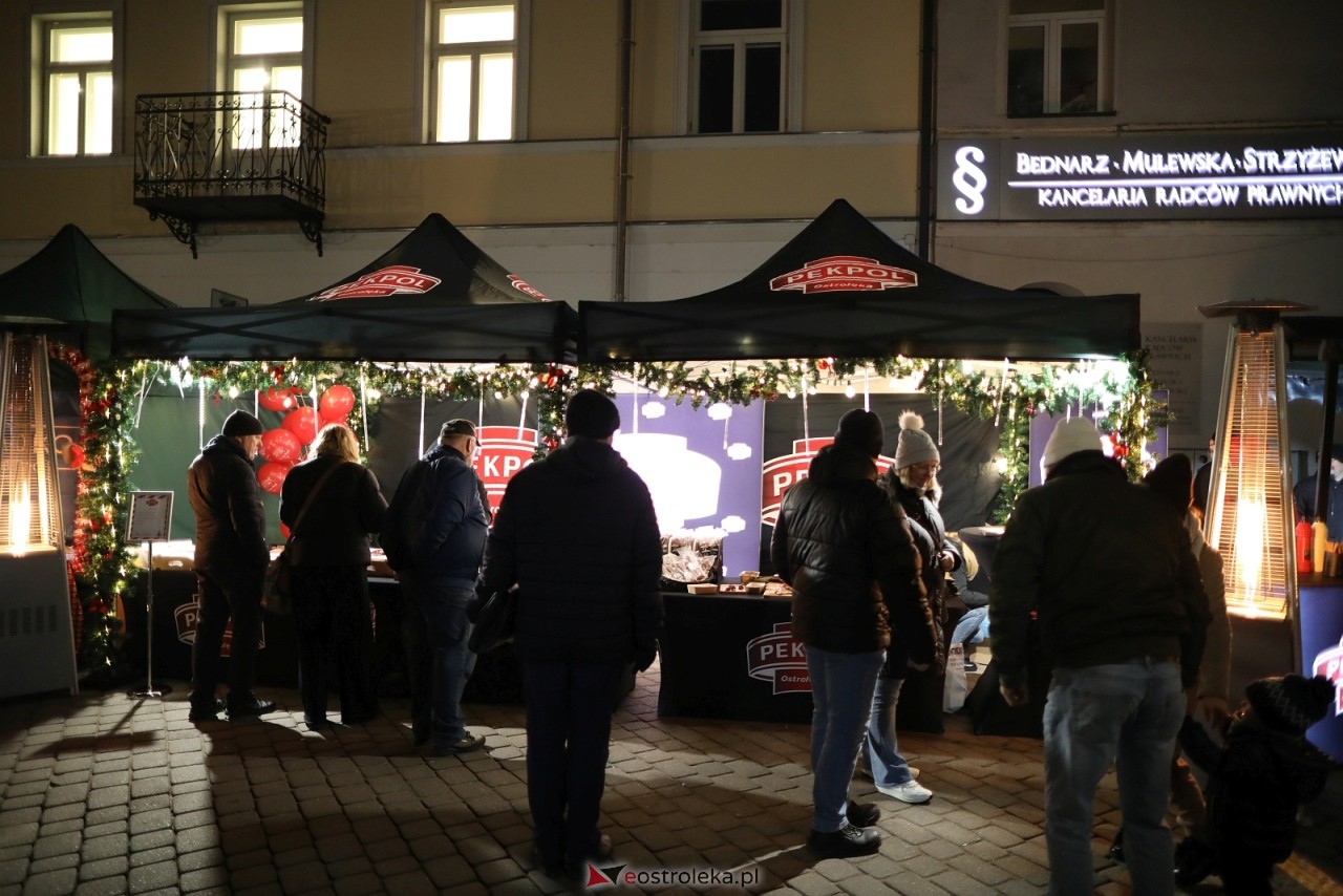 Jarmark Bożonarodzeniowy w Ostrołęce [4.12.2025] - zdjęcie #44 - eOstroleka.pl
