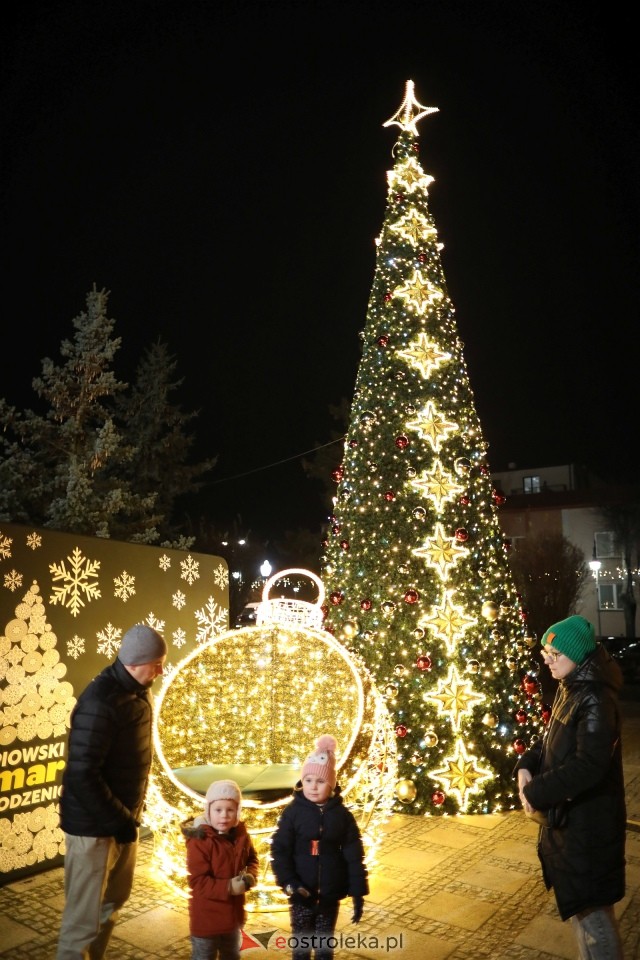 Jarmark Bożonarodzeniowy w Ostrołęce [4.12.2025] - zdjęcie #12 - eOstroleka.pl