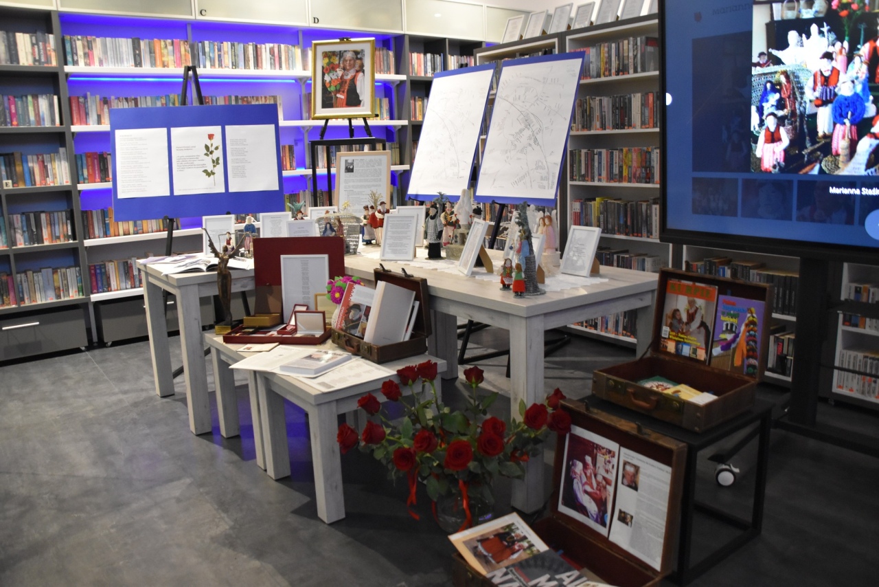 Dawne życie na Kurpiach: pamięci Marianny Staśkiewicz w gminnej bibliotece fot. Gmina Kadzidło  [3.12.2025] - zdjęcie #46 - eOstroleka.pl