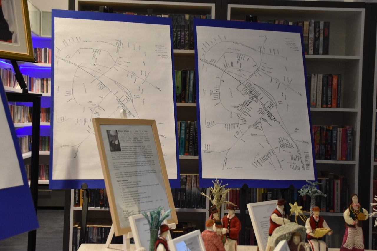 Dawne życie na Kurpiach: pamięci Marianny Staśkiewicz w gminnej bibliotece fot. Gmina Kadzidło  [3.12.2025] - zdjęcie #25 - eOstroleka.pl