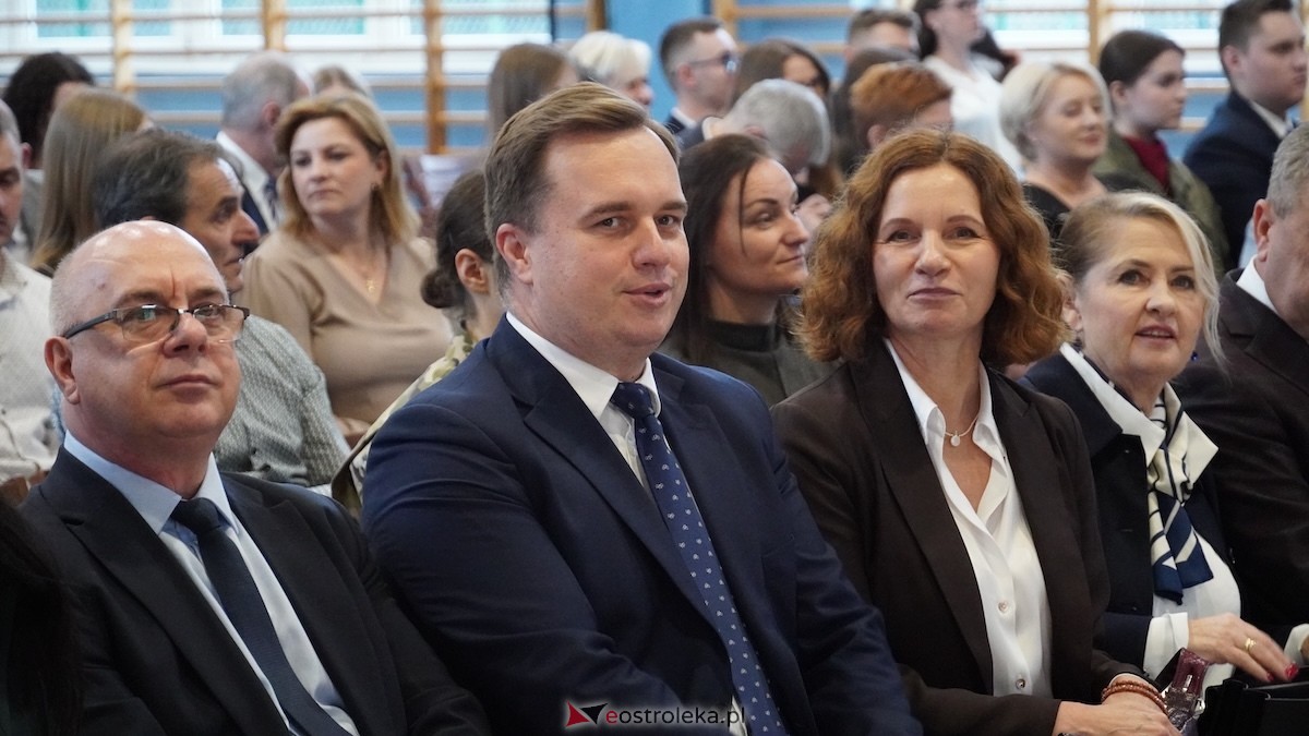 Uroczyste wręczenie stypendiów Prezesa Rady Ministrów [5.12.2025] - zdjęcie #165 - eOstroleka.pl