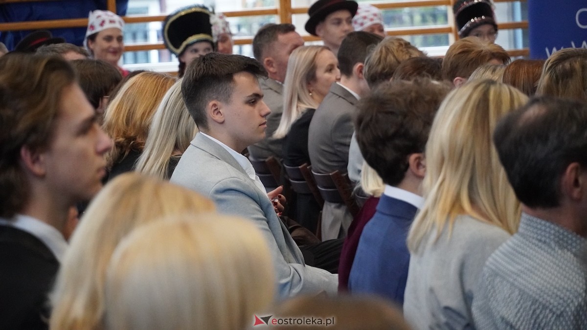 Uroczyste wręczenie stypendiów Prezesa Rady Ministrów [5.12.2025] - zdjęcie #130 - eOstroleka.pl