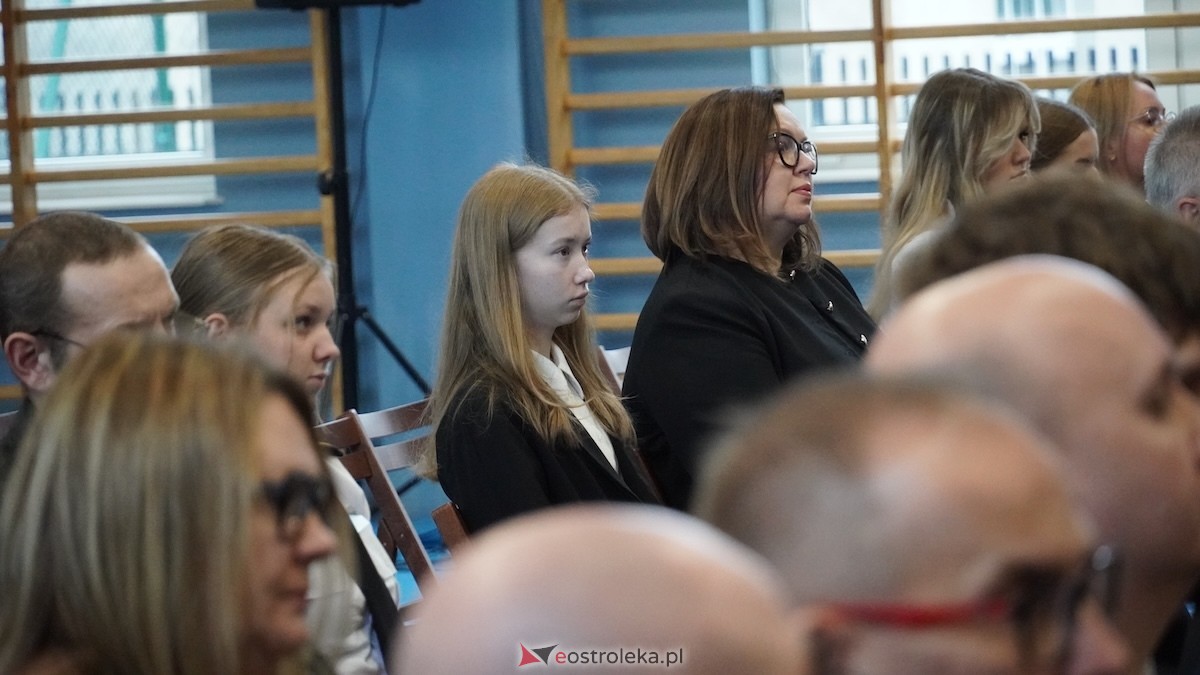 Uroczyste wręczenie stypendiów Prezesa Rady Ministrów [5.12.2025] - zdjęcie #129 - eOstroleka.pl