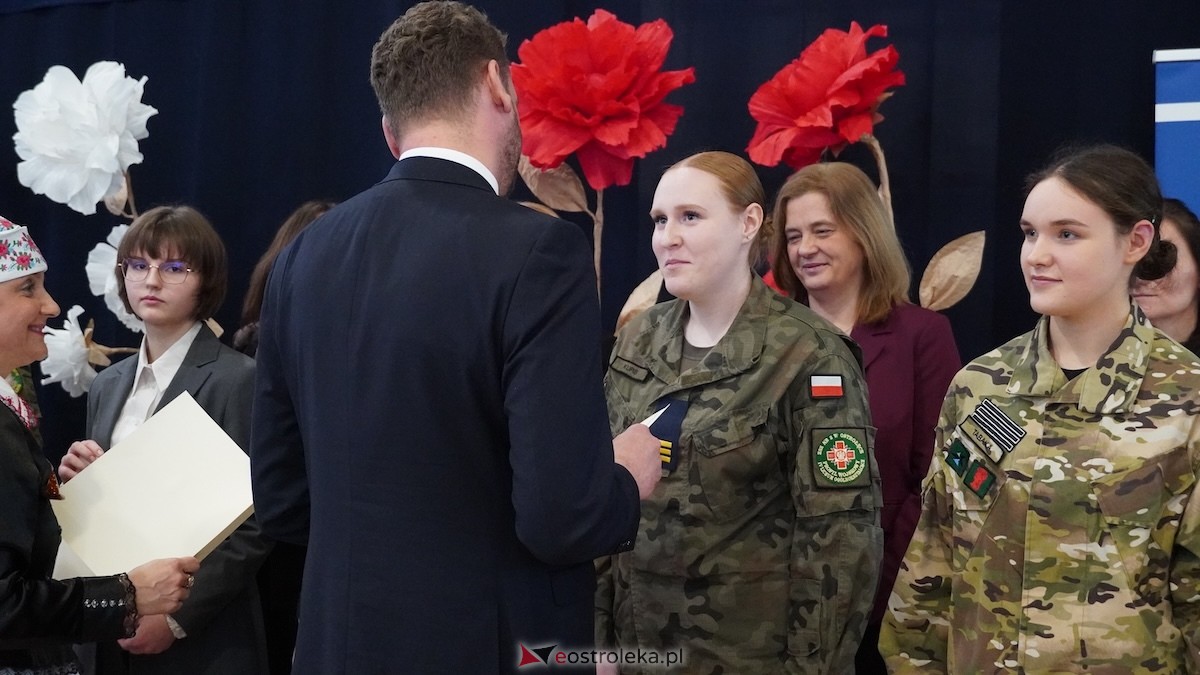 Uroczyste wręczenie stypendiów Prezesa Rady Ministrów [5.12.2025] - zdjęcie #103 - eOstroleka.pl