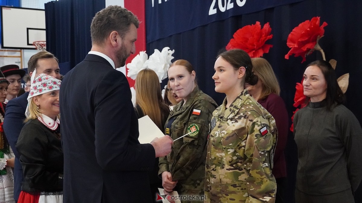 Uroczyste wręczenie stypendiów Prezesa Rady Ministrów [5.12.2025] - zdjęcie #99 - eOstroleka.pl