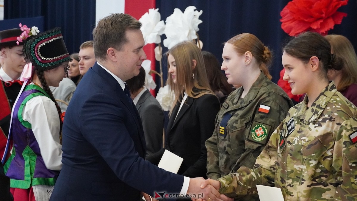 Uroczyste wręczenie stypendiów Prezesa Rady Ministrów [5.12.2025] - zdjęcie #98 - eOstroleka.pl