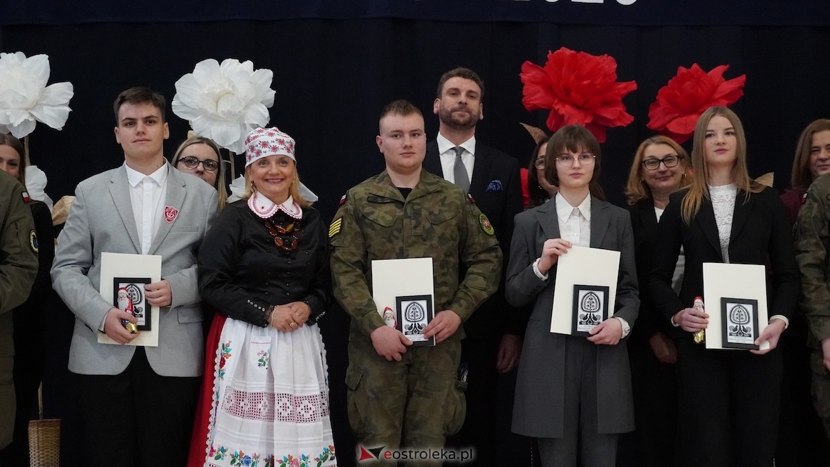 Uroczyste wręczenie stypendiów Prezesa Rady Ministrów [5.12.2025] - zdjęcie #96 - eOstroleka.pl