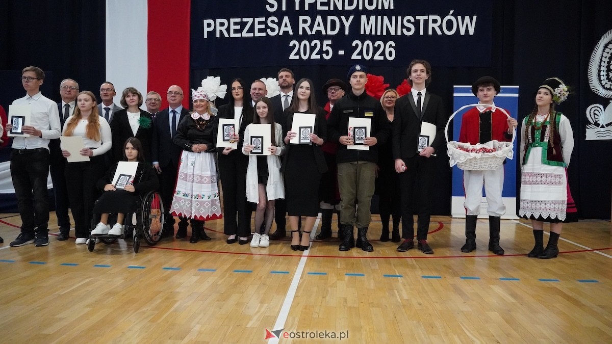 Uroczyste wręczenie stypendiów Prezesa Rady Ministrów [5.12.2025] - zdjęcie #79 - eOstroleka.pl