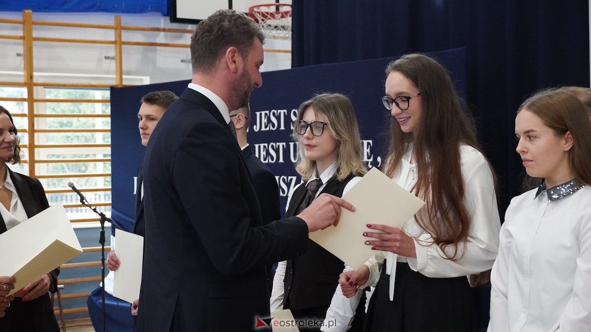 Uroczyste wręczenie stypendiów Prezesa Rady Ministrów [5.12.2025] - zdjęcie #63 - eOstroleka.pl