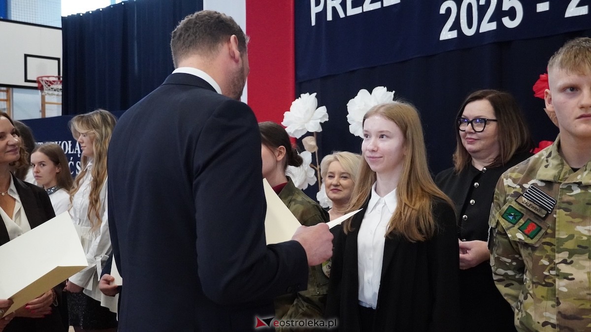 Uroczyste wręczenie stypendiów Prezesa Rady Ministrów [5.12.2025] - zdjęcie #51 - eOstroleka.pl