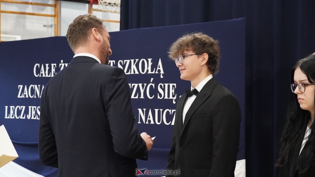 Uroczyste wręczenie stypendiów Prezesa Rady Ministrów [5.12.2025] - zdjęcie #39 - eOstroleka.pl