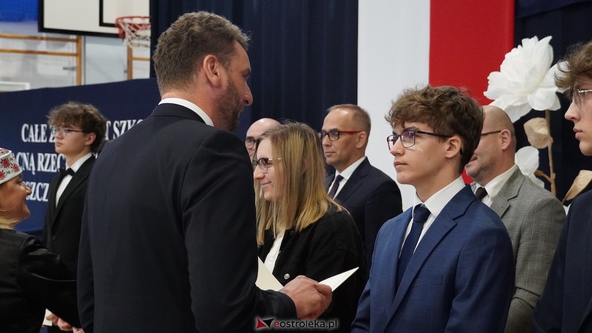 Uroczyste wręczenie stypendiów Prezesa Rady Ministrów [5.12.2025] - zdjęcie #32 - eOstroleka.pl