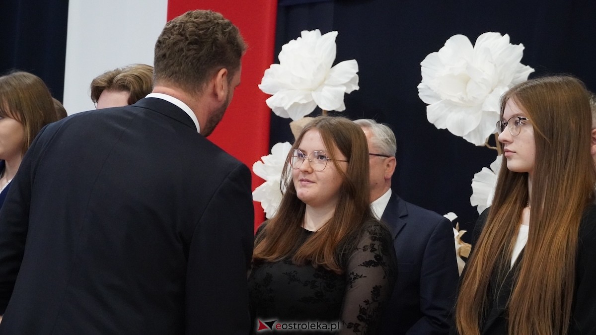 Uroczyste wręczenie stypendiów Prezesa Rady Ministrów [5.12.2025] - zdjęcie #20 - eOstroleka.pl