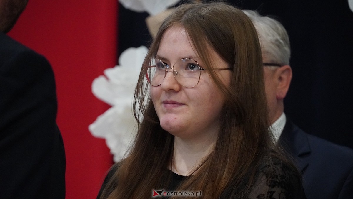 Uroczyste wręczenie stypendiów Prezesa Rady Ministrów [5.12.2025] - zdjęcie #19 - eOstroleka.pl