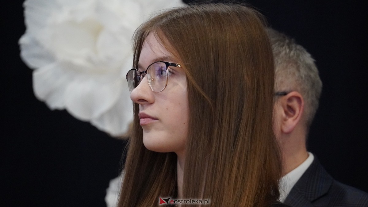 Uroczyste wręczenie stypendiów Prezesa Rady Ministrów [5.12.2025] - zdjęcie #18 - eOstroleka.pl