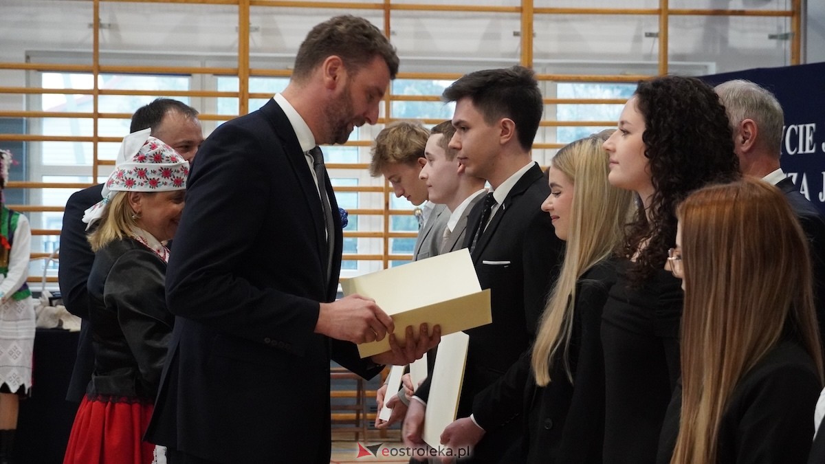 Uroczyste wręczenie stypendiów Prezesa Rady Ministrów [5.12.2025] - zdjęcie #8 - eOstroleka.pl