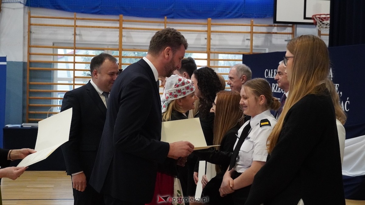 Uroczyste wręczenie stypendiów Prezesa Rady Ministrów [5.12.2025] - zdjęcie #4 - eOstroleka.pl