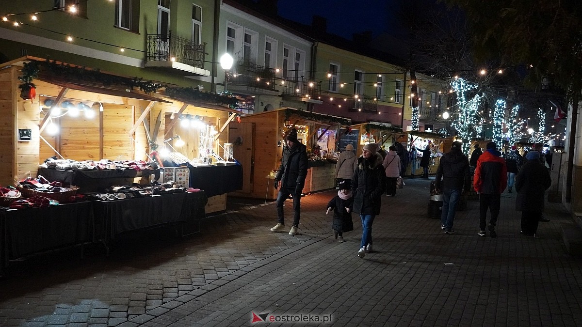 III Kurpiowski Jarmark Bożonarodzeniowy - warsztaty [05.12.2025] - zdjęcie #88 - eOstroleka.pl