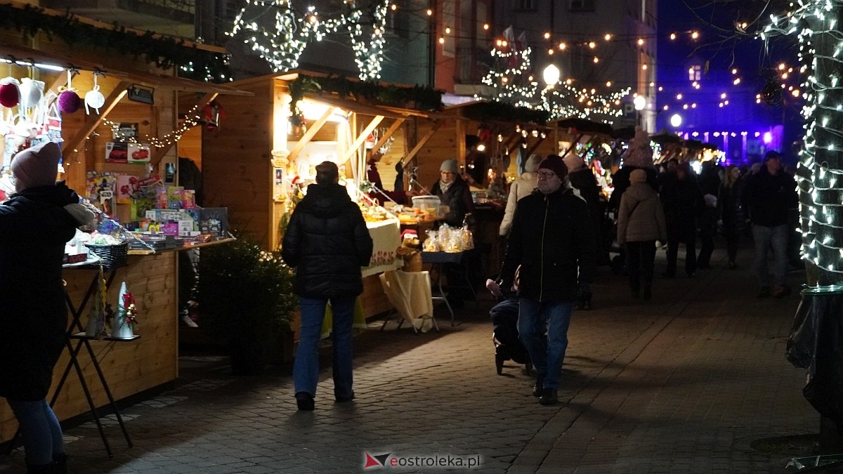 III Kurpiowski Jarmark Bożonarodzeniowy - warsztaty [05.12.2025] - zdjęcie #79 - eOstroleka.pl